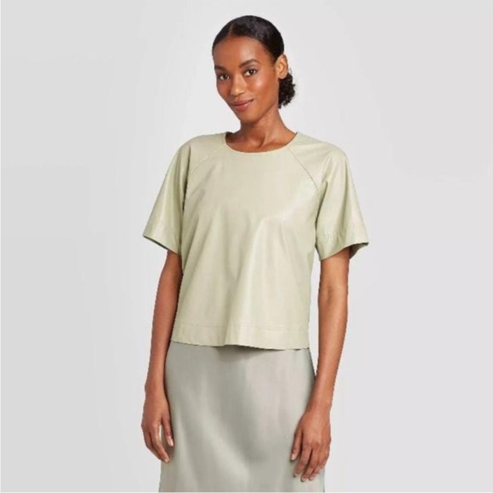 NWT Prologue Light Sage Green Short Sleeve Top Faux Leather Size M